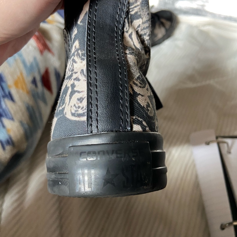 Women’s converse chuck taylor all stars size 6 - Picture 7 of 7